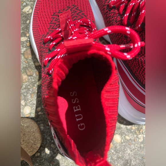 NWOT GUESS Stretchy Woven-Knit Canvas Ankle High Bootie Sneakers Red White Black - Picture 6 of 8